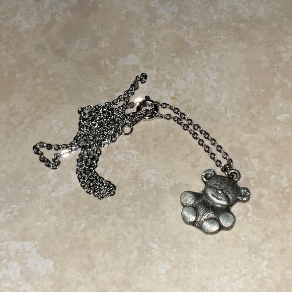 Bear Pendant On Silver-Tone Chain Marked KOREA - Picture 5 of 12